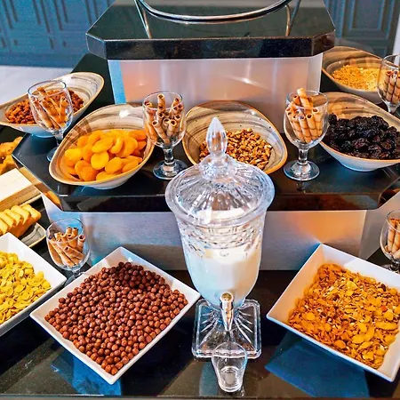 Cabir Deluxe 5* 萨潘贾