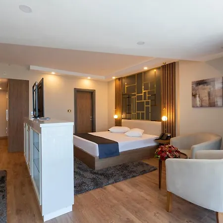 Hotel Cabir Deluxe 5*