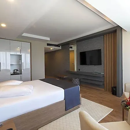 Hotel Cabir Deluxe 5*