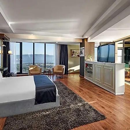 Cabir Deluxe Hotel 5*