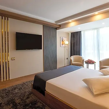 Cabir Deluxe Hotel