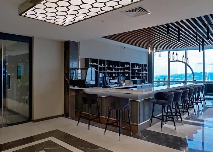 Cabir Deluxe فندق سبانجا