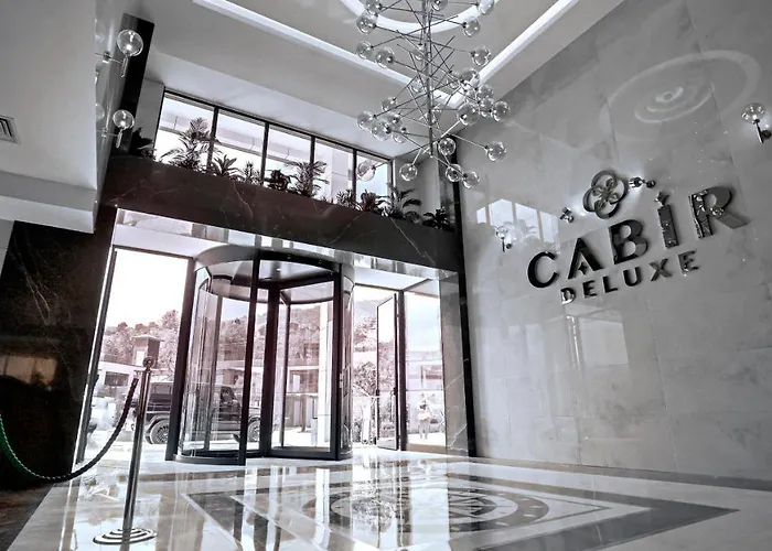 Cabir Deluxe فندق 5*