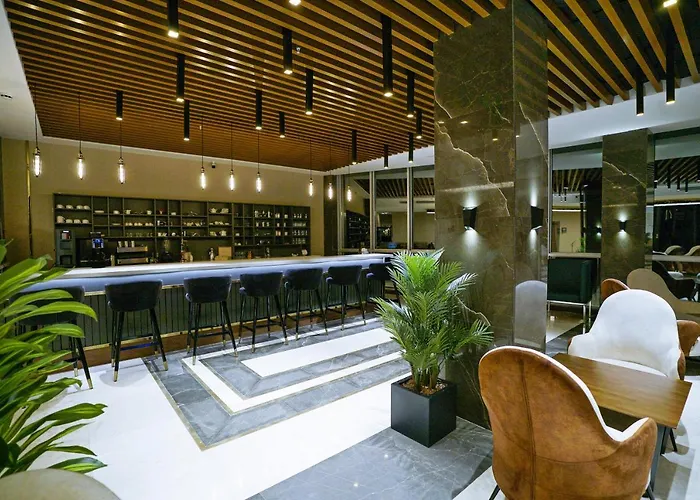 Cabir Deluxe فندق سبانجا