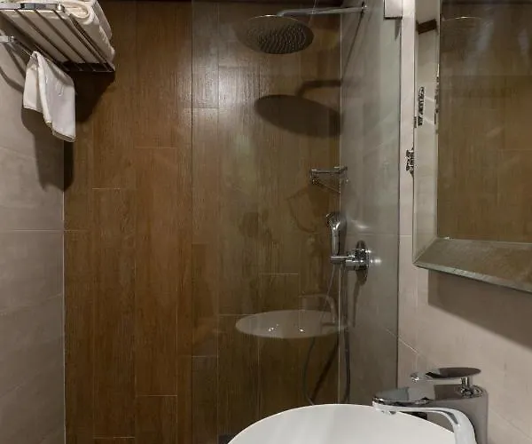 فندق Cabir Deluxe 5*